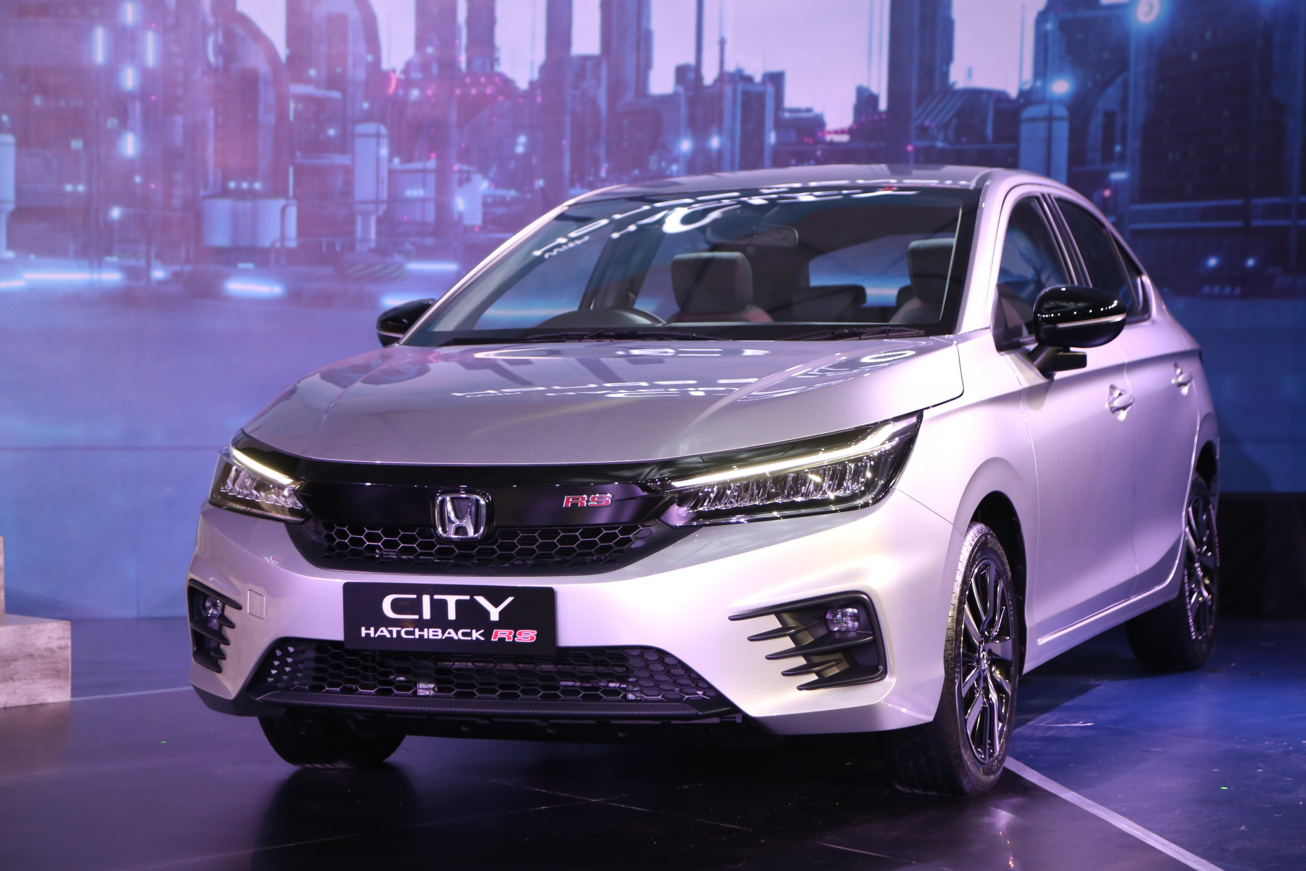 Honda Luncurkan Varian Terbaru Honda City Hatchback RS yang Dilengkapi Teknologi Honda Sensing